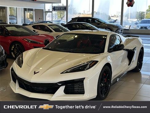 New 2025 Chevrolet Corvette E-Ray w/ Stealth Interior Trim Package image 7