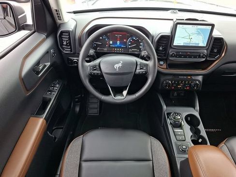 Used 2024 Ford Bronco Sport Outer Banks w/ Tech Package AWD/4WD image 11