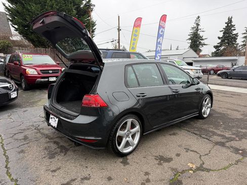 Used 2015 Volkswagen Golf 4-Door image 11