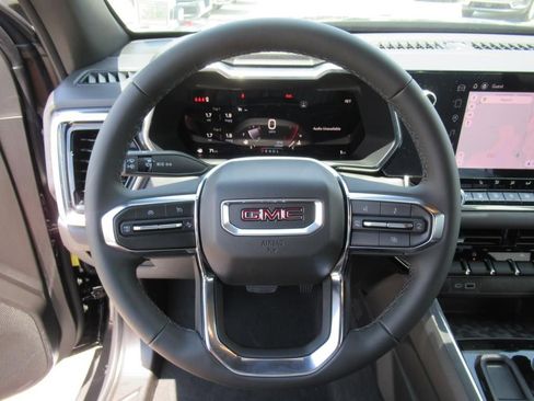 New 2025 GMC Canyon Elevation w/ Convenience Package image 17