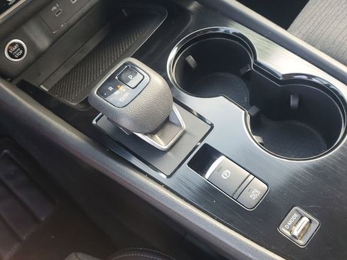 Used 2023 Nissan Rogue SV image 32