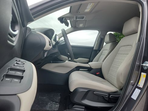 New 2027 Honda HR-V LX image 9