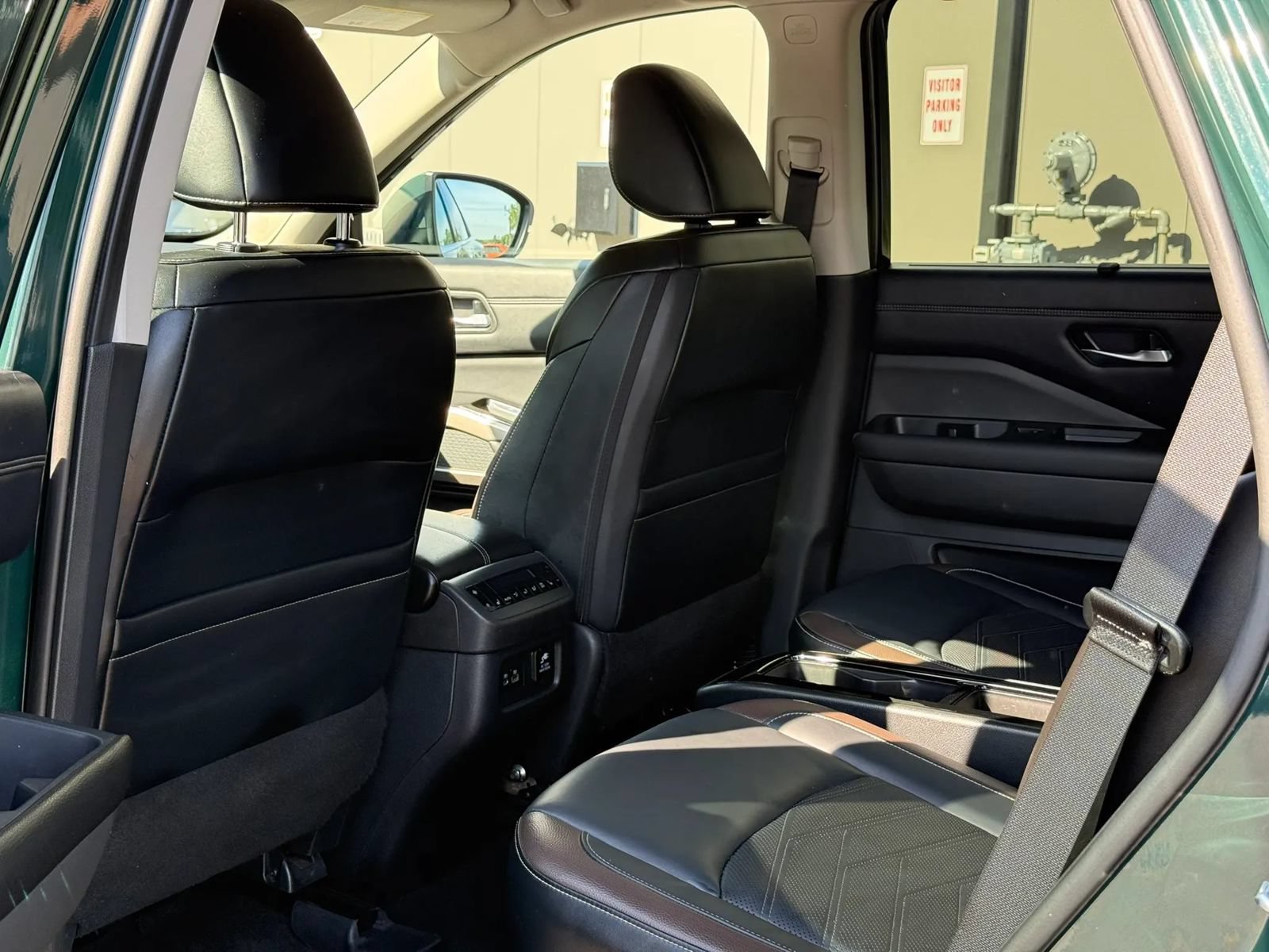 Used 2023 Nissan Pathfinder Platinum AWD/4WD image 12