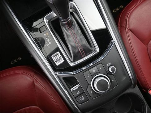 Certified 2023 MAZDA CX-5 Carbon Edition image 16