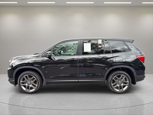 Used 2023 Honda Passport EX-L image 9
