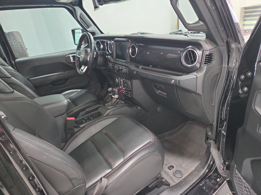 Used 2023 Jeep Wrangler Unlimited Rubicon 392 w/ Xtreme Recon 35" Tire Package AWD/4WD image 15
