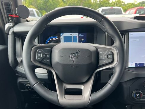 Used 2024 Ford Bronco Big Bend image 37