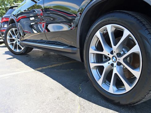Used 2019 BMW X5 xDrive40i AWD/4WD image 14