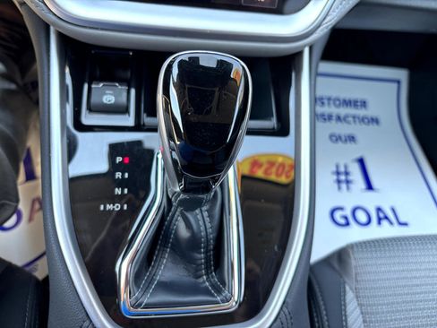 Used 2024 Subaru Outback Premium image 22