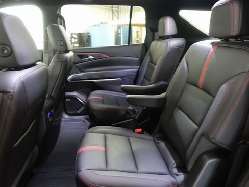 Used 2024 Chevrolet Traverse RS w/ LPO, Floor Liner Package image 21
