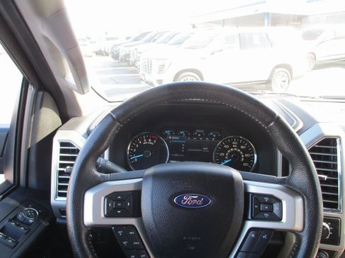 Used 2016 Ford F150 Lariat w/ Equipment Group 501A Mid image 31