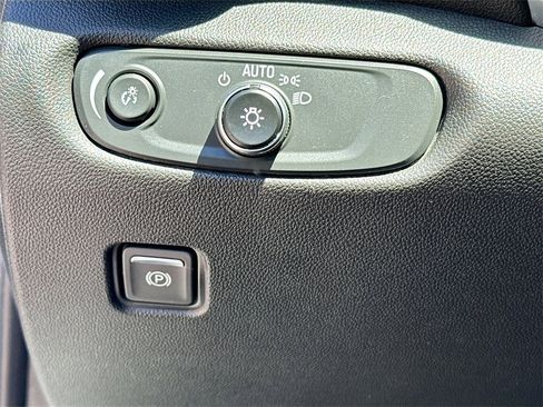 Used 2021 Chevrolet Blazer LT image 10