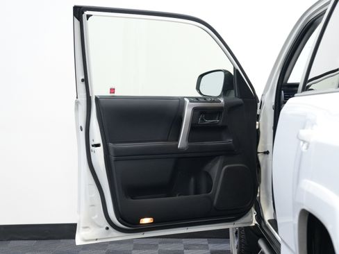 Used 2022 Toyota 4Runner SR5 Premium w/ 4Runner Black Package (TMS) image 21