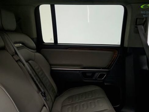 Used 2024 Rivian R1S Adventure AWD/4WD image 40
