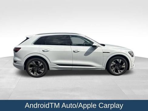 Used 2023 Audi e-tron Premium Plus w/ Premium Plus Package AWD/4WD image 9