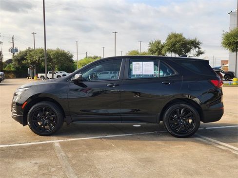 Used 2024 Chevrolet Equinox LS w/ Midnight Edition image 4