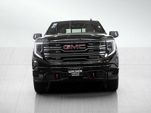 Used 2026 GMC Sierra 1500 AT4 w/ AT4 Premium Package AWD/4WD image 8