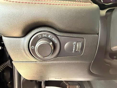 Certified 2024 Dodge Durango R/T image 33