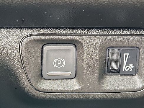 Used 2023 GMC Acadia SLT w/ Elevation Edition AWD/4WD image 26