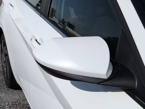 Used 2025 Hyundai Elantra SEL FWD image 11