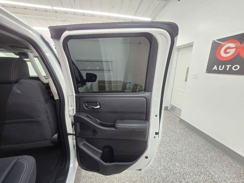Used 2022 Nissan Frontier SV RWD image 30