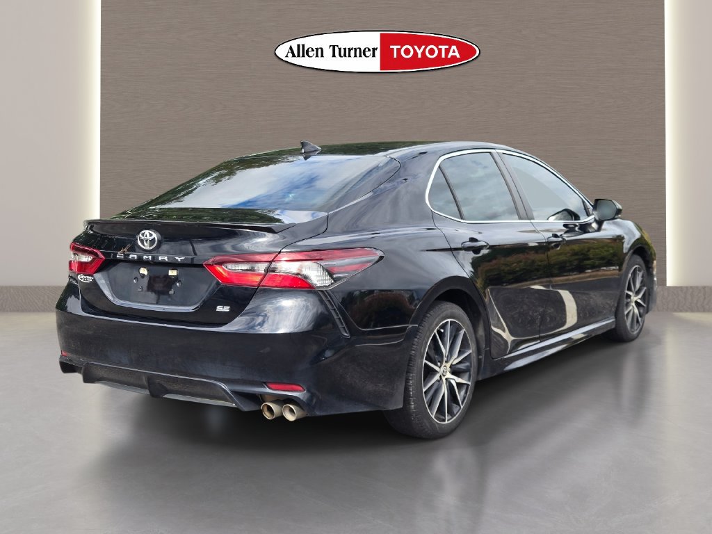 Used 2023 Toyota Camry SE w/ Convenience Package FWD image 6