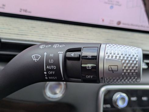 New 2025 Genesis GV80 3.5T Prestige image 36