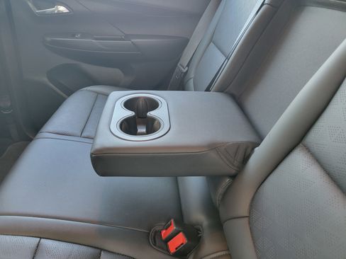 Certified 2023 Chevrolet Bolt LT w/ Infotainment Package image 38