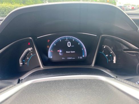 Used 2018 Honda Civic EX image 21