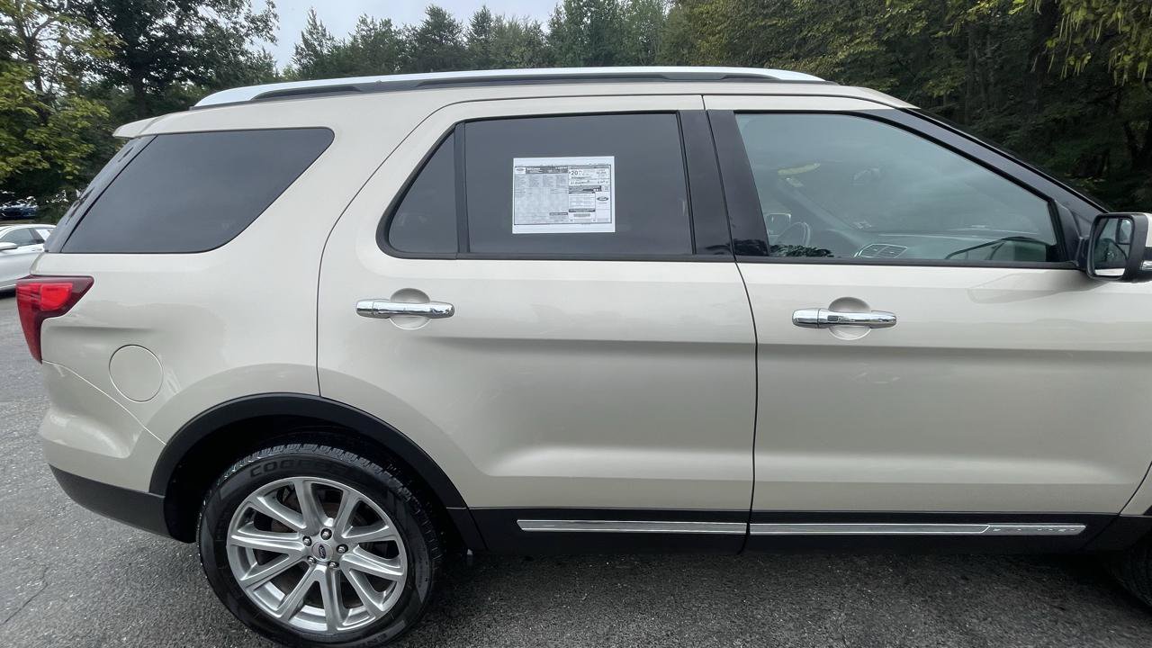 Used 2017 Ford Explorer Limited FWD image 10