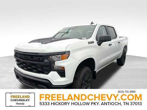 New 2026 Chevrolet Silverado 1500 Custom Trail Boss w/ Dark Appearance Package image 4