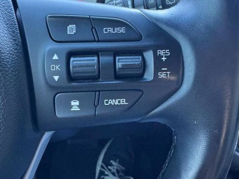 Used 2018 Kia Sedona SX Limited FWD image 7