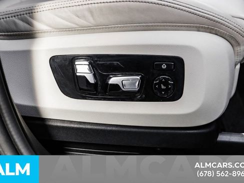 Used 2022 BMW X7 xDrive40i w/ M Sport Package image 51