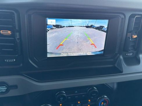 Used 2021 Ford Bronco Badlands image 23