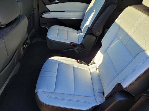 New 2026 Chevrolet Traverse High Country image 10