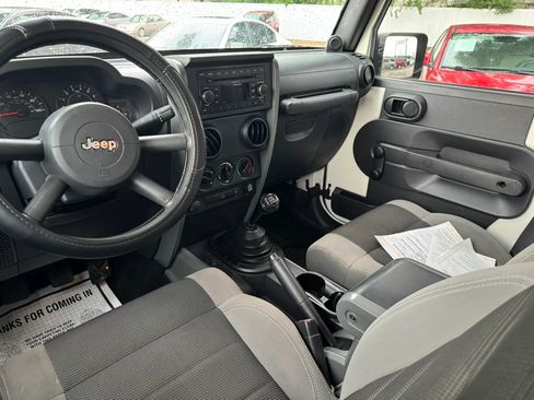 Used 2007 Jeep Wrangler Unlimited X RWD image 12