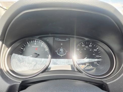 Used 2017 Nissan Rogue SL w/ SL Premium Package image 20