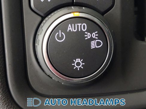 Used 2019 Chevrolet Silverado 1500 Custom Trail Boss w/ Custom Convenience Package image 21