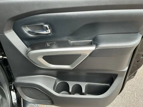 Used 2017 Nissan Titan PRO-4X image 21