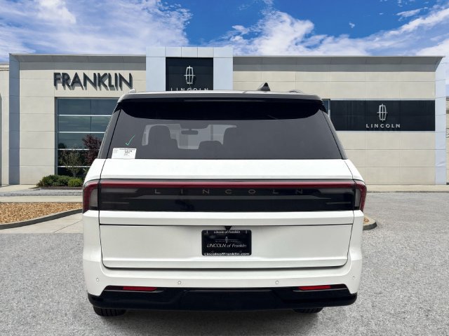 New 2027 Lincoln Navigator L Black Label AWD/4WD image 6