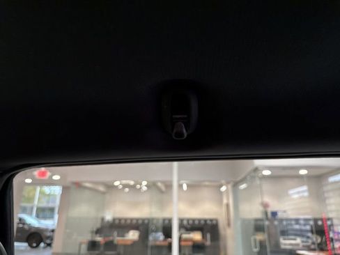 Used 2024 Dodge Durango GT image 39