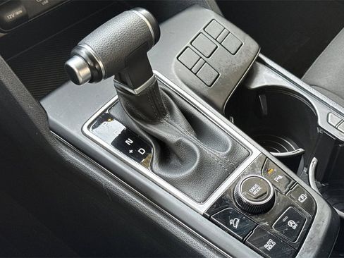 Used 2024 Kia Sportage LX image 31