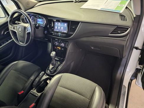 Used 2022 Buick Encore Preferred w/ Safety Package FWD image 17