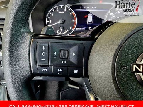 Certified 2023 Nissan Rogue SV image 18