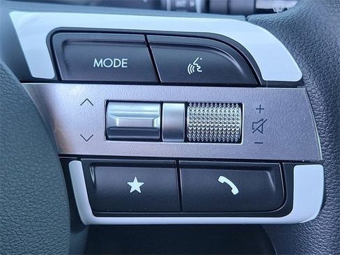 New 2025 Hyundai Santa Cruz SEL image 9