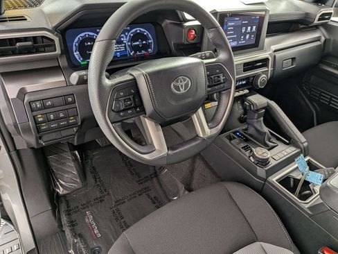 Used 2025 Toyota 4Runner TRD Off-Road AWD/4WD image 11