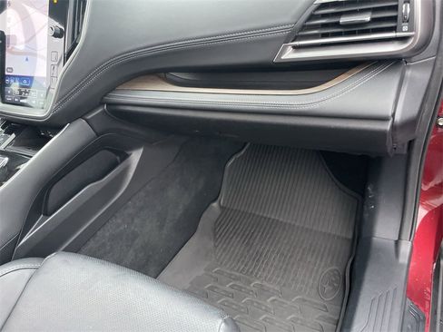 Certified 2022 Subaru Outback Limited image 36