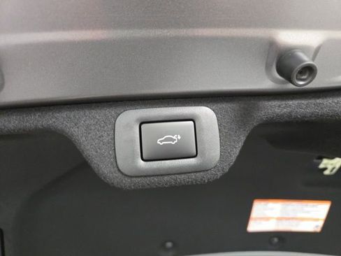 New 2026 Toyota Crown Platinum image 15