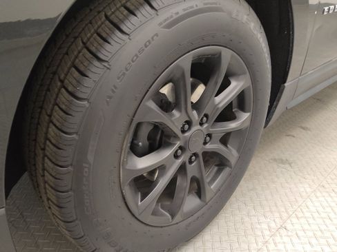 Used 2019 Chevrolet Equinox LT FWD image 31
