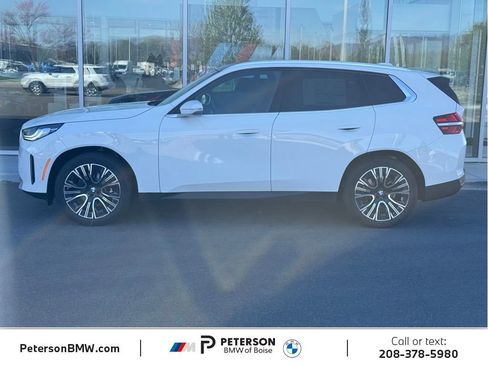 New 2026 BMW X3 xDrive30 w/ Convenience Package AWD/4WD image 2